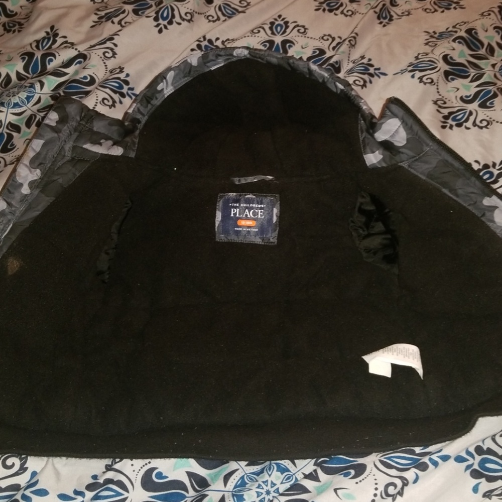 jacket - Picture 3 of 3